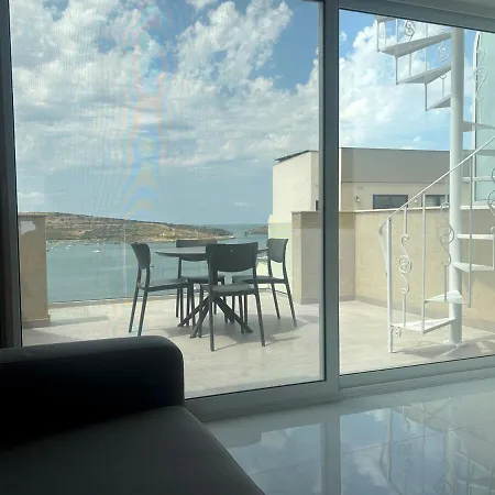 Stunning Seaview Penthouse With Sun Terrace * セント・ポールズ・ベイ