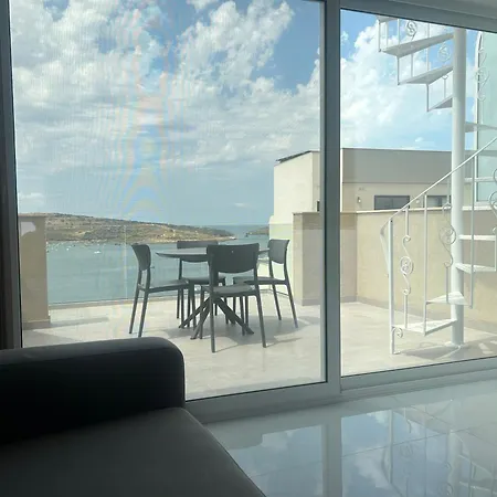 Stunning Seaview Penthouse With Sun Terrace St. Paul's Bay