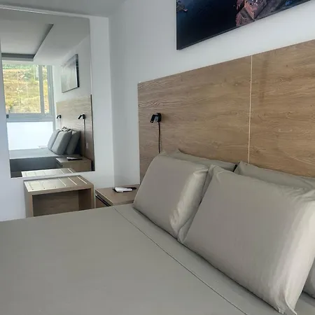 Stunning Seaview Penthouse With Sun Terrace Lägenhet *